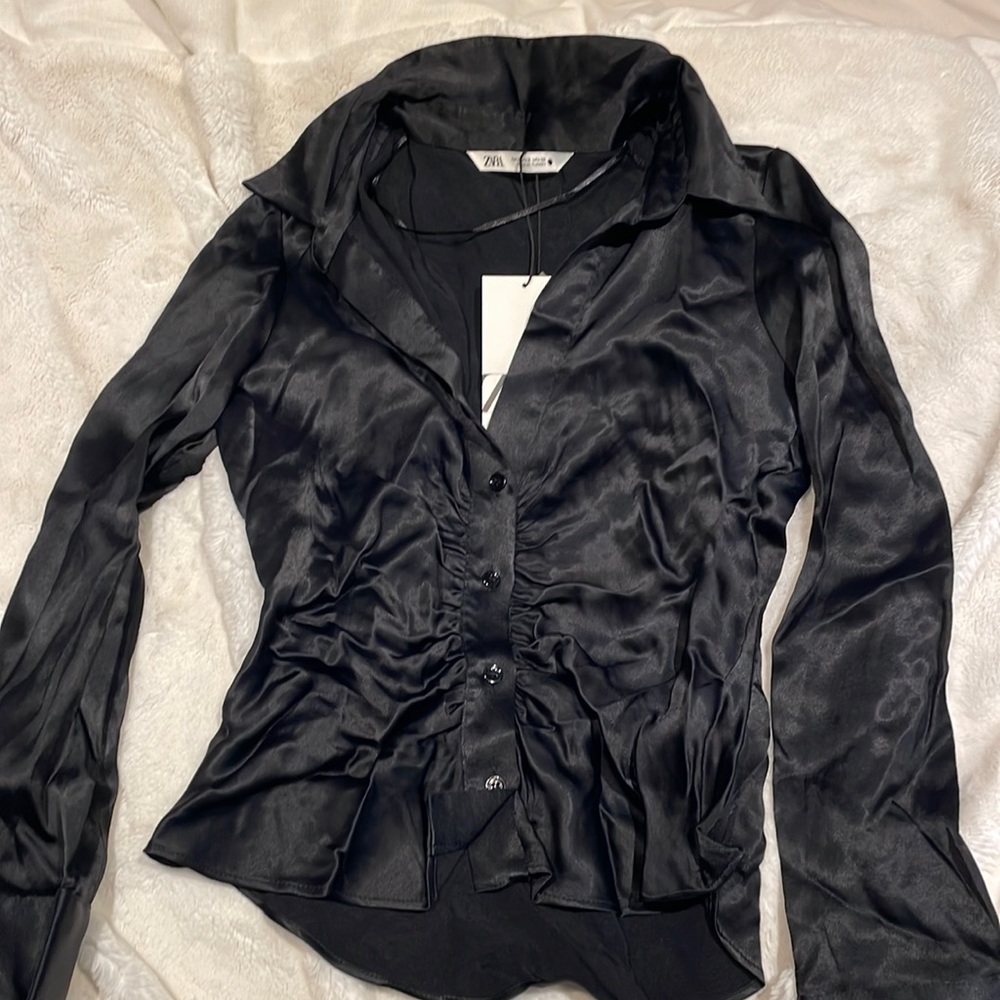 ZARA BLACK SILKY BUTTON DOWN